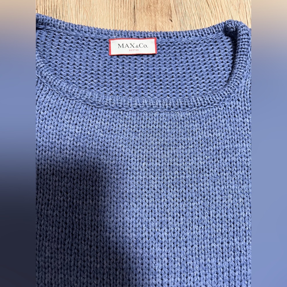 Sweater - Picture 2 of 9